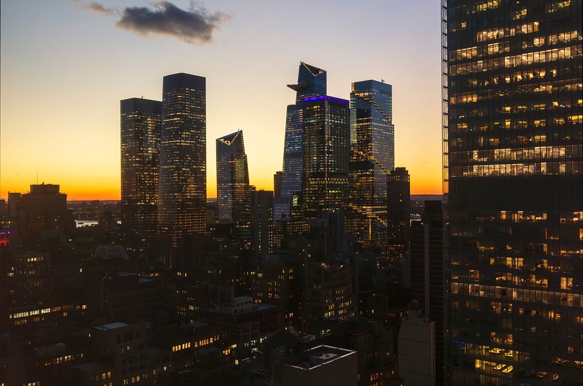42BELOW: Inside Manhattan’s Fastest-Evolving
Live-Work-Play Corridor